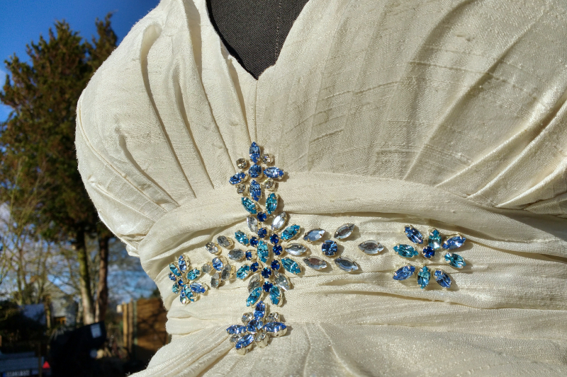 Detail Strass-Stickerei