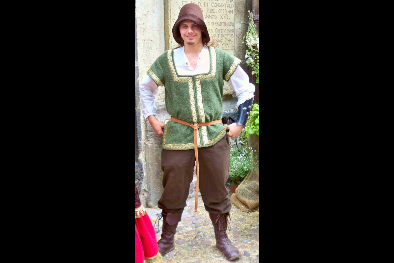 historisch inspiriertes Outfit